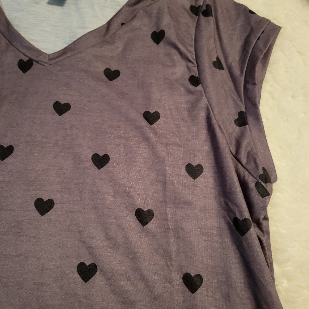 NWOT Heart Patterned Tops Set - Picture 13 of 13